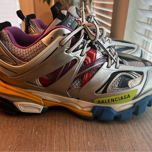 Balenciaga Shoes - Balenciaga
Multicolored Track Sneakers size 39
